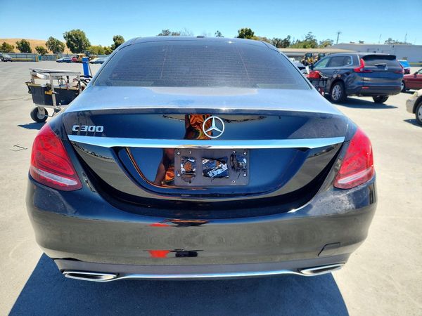 2018 MERCEDES-BENZ C C300