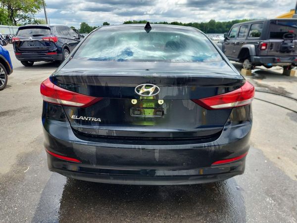 2018 HYUNDAI ELANTRA