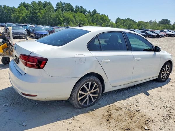 2017 VOLKSWAGEN JETTA SE
