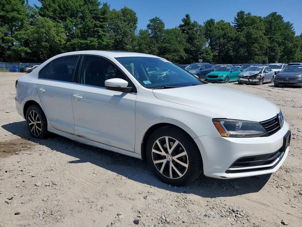 2017 VOLKSWAGEN JETTA SE