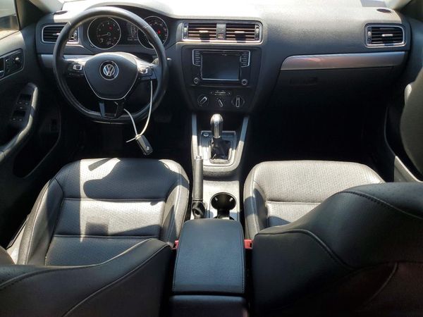 2017 VOLKSWAGEN JETTA SE