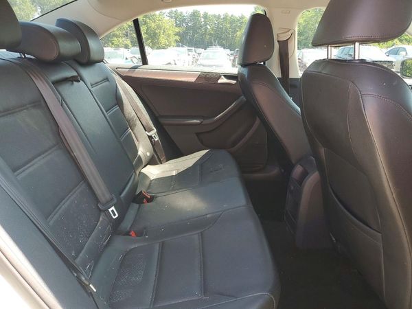 2017 VOLKSWAGEN JETTA SE