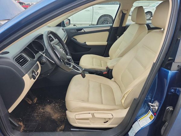 2017 VOLKSWAGEN JETTA