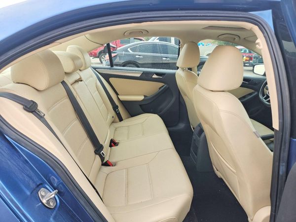 2017 VOLKSWAGEN JETTA