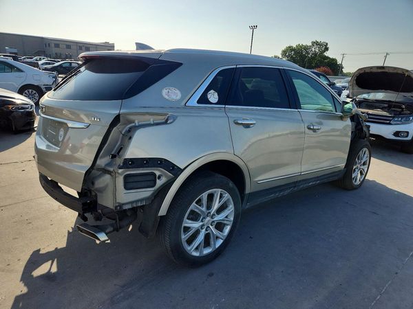 2017 CADILLAC XT5 Luxury