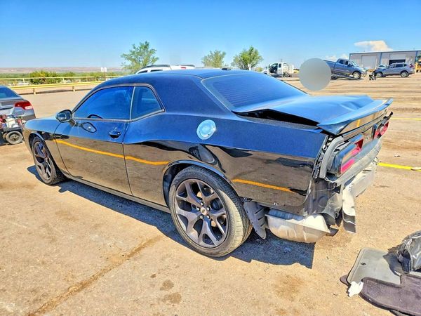 2017 DODGE CHALLENGER SXT