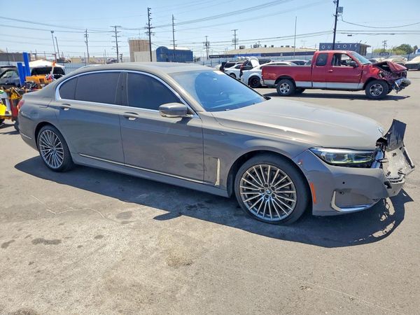 2020 BMW 740