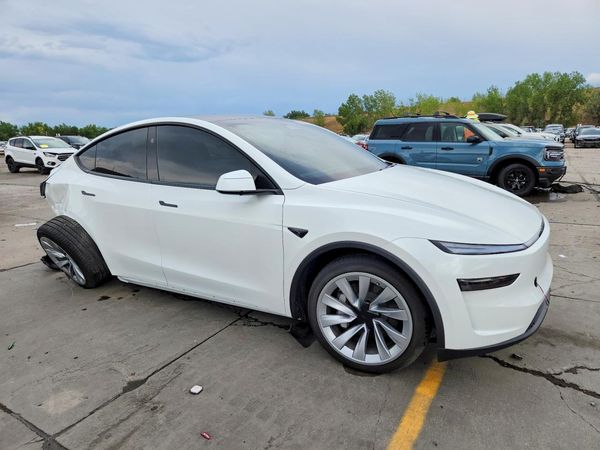 2026 TESLA MODEL Y