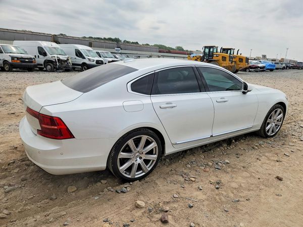 2017 VOLVO S90 Inscription