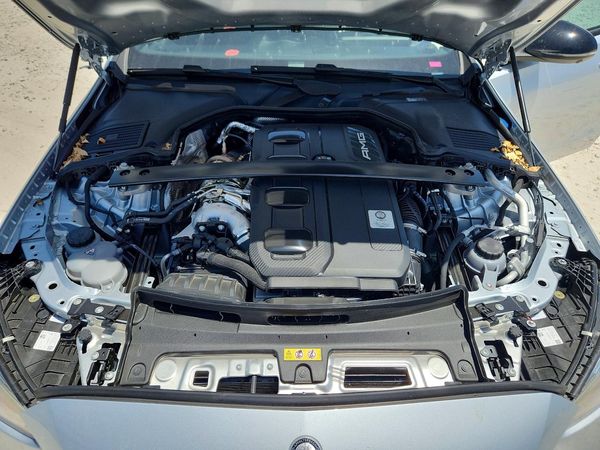 2025 MERCEDES-BENZ C AMG C43