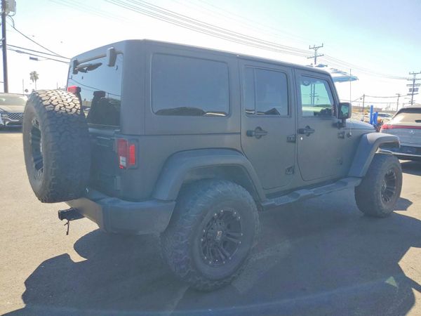 2017 JEEP WRANGLER UNLIMITED SAHARA 4X4