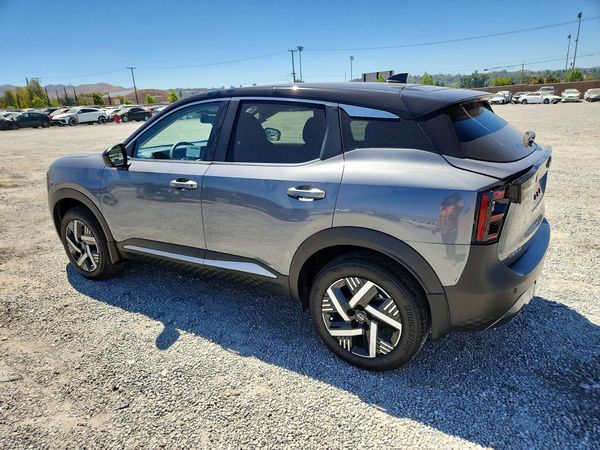 2025 NISSAN KICKS