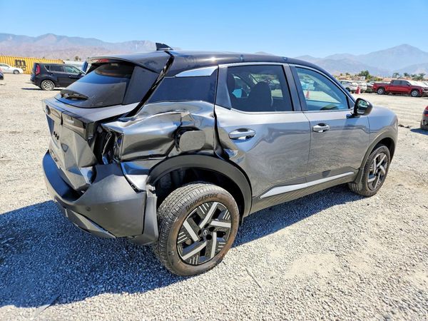 2025 NISSAN KICKS