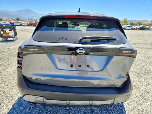 2025 NISSAN KICKS