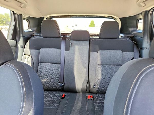 2025 NISSAN KICKS