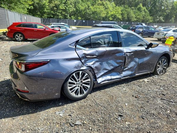2019 LEXUS ES