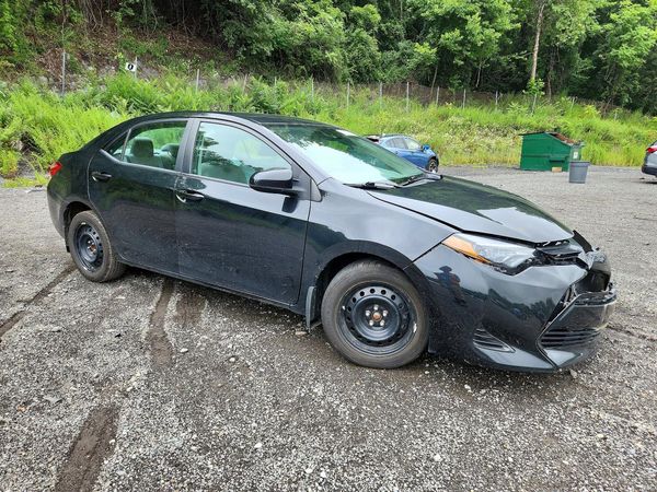 2019 TOYOTA COROLLA