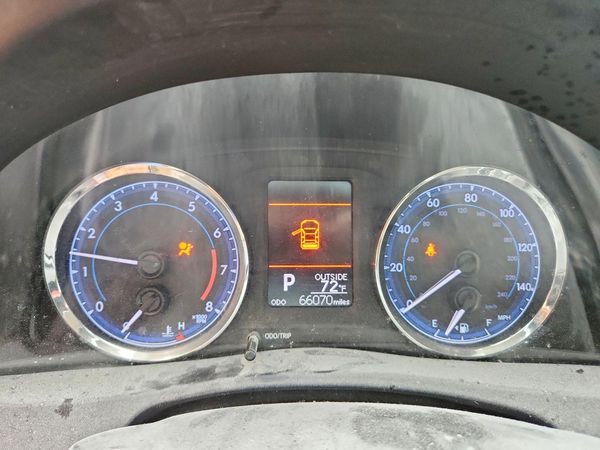 2019 TOYOTA COROLLA