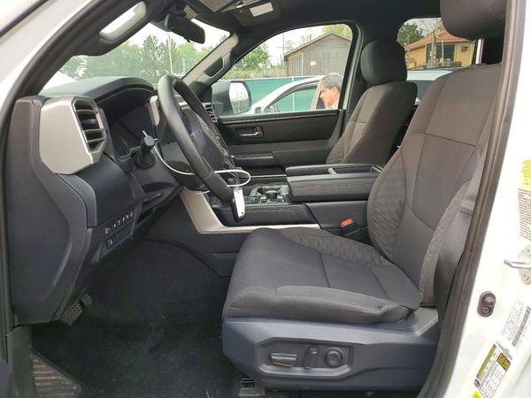 2025 TOYOTA TUNDRA