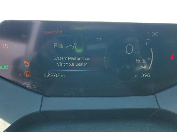 2024 TOYOTA PRIUS