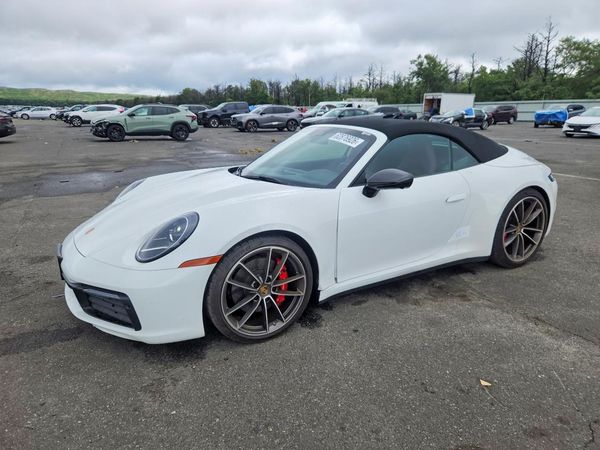 2022 PORSCHE 911