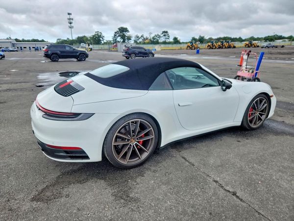2022 PORSCHE 911