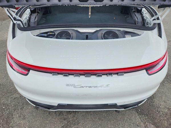2022 PORSCHE 911