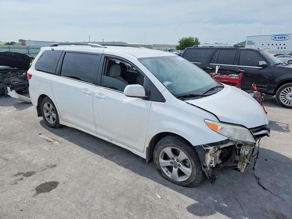 2020 TOYOTA SIENNA