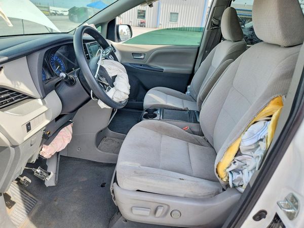 2020 TOYOTA SIENNA