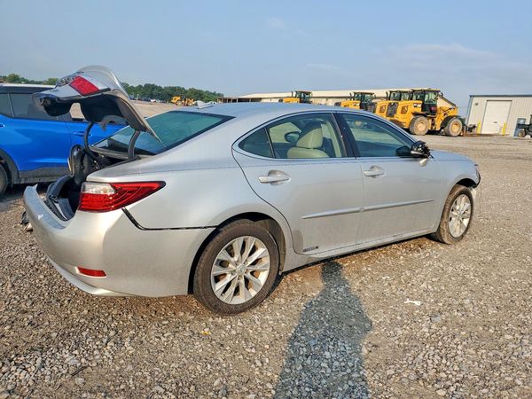 2014 LEXUS ES 300h