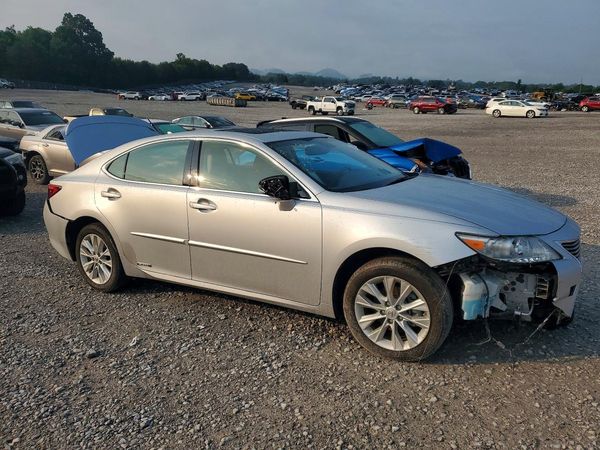 2014 LEXUS ES 300h