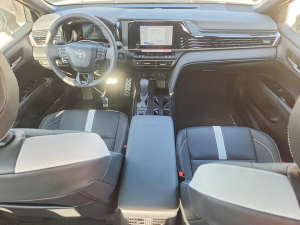 2026 TOYOTA CAMRY