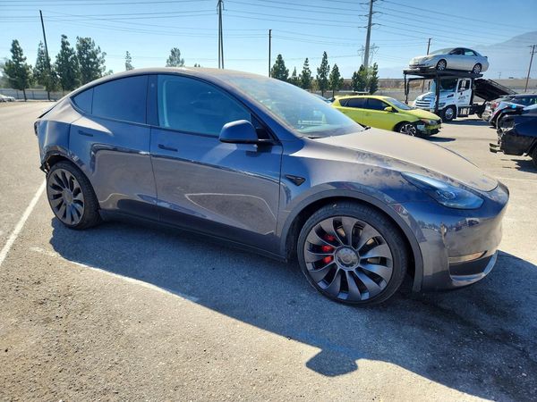2023 TESLA MODEL Y