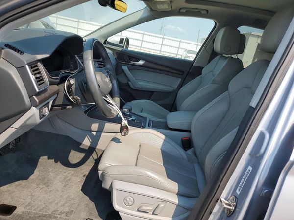 2020 AUDI Q5 quattro Premium Plus