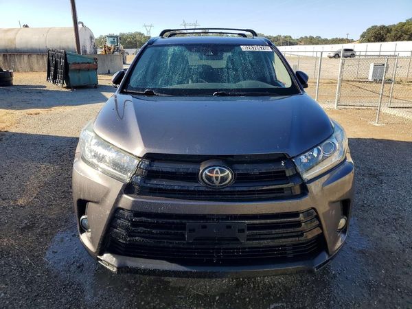 2018 TOYOTA HIGHLANDER SE/XLE