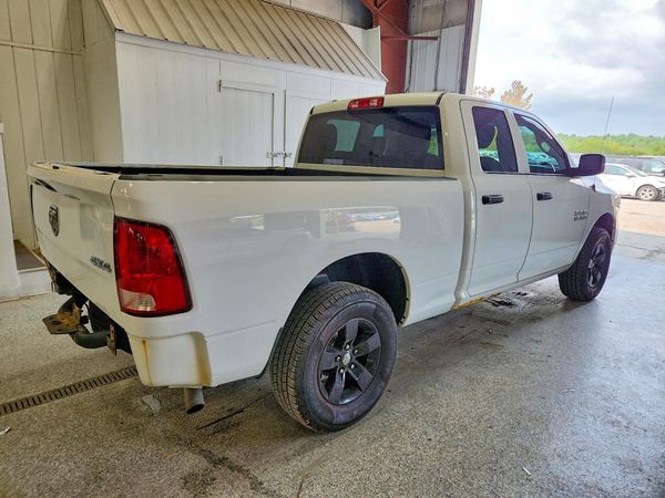 2017 RAM 1500 ST QUAD CAB 4X4
