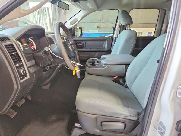 2017 RAM 1500 ST QUAD CAB 4X4