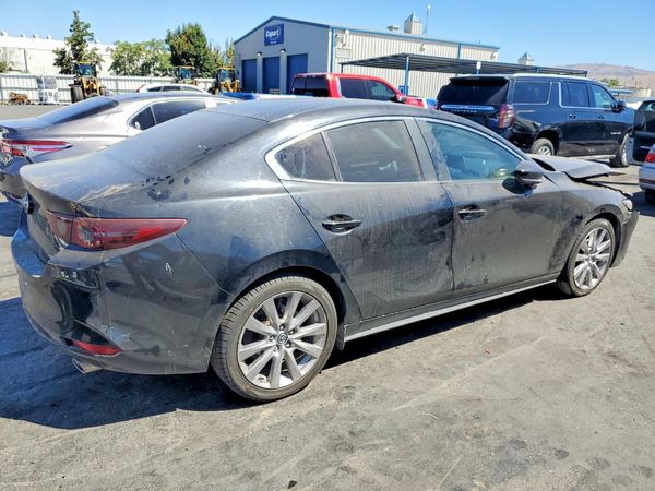 2021 MAZDA 3