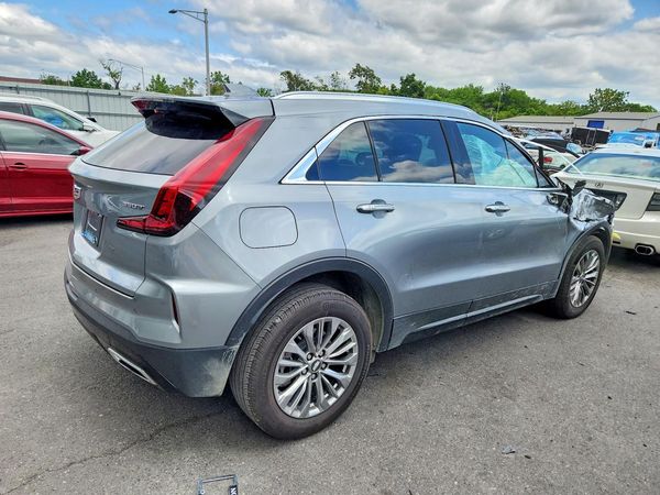 2025 CADILLAC XT4