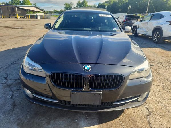 2013 BMW 528