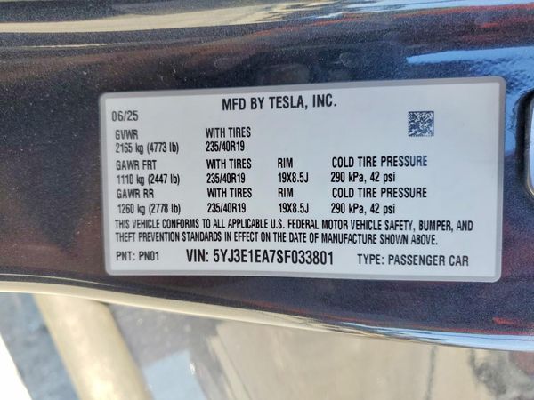 2025 TESLA MODEL 3