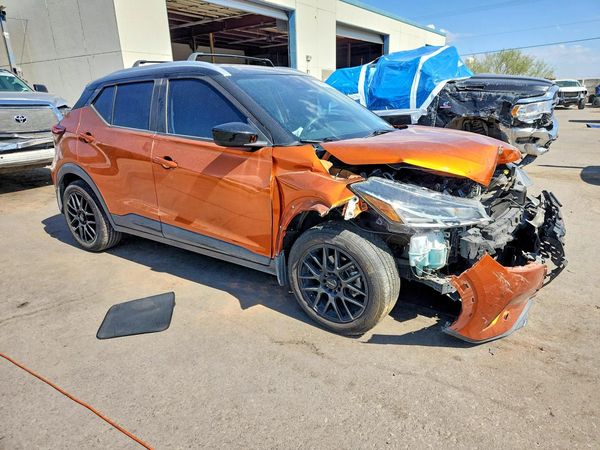 2021 NISSAN KICKS