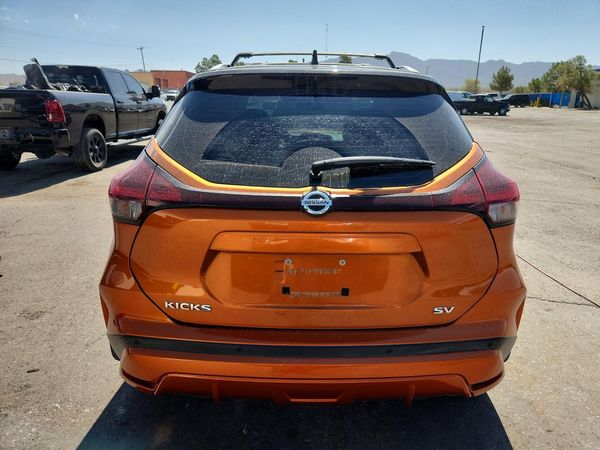 2021 NISSAN KICKS