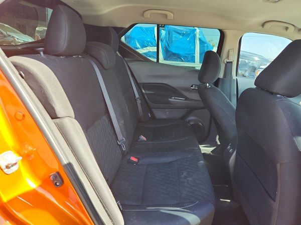 2021 NISSAN KICKS