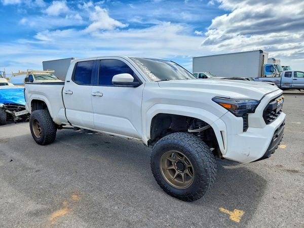 2025 TOYOTA TACOMA