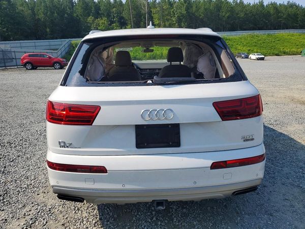 2018 AUDI Q7