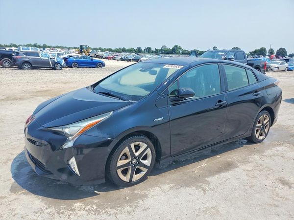 2016 TOYOTA PRIUS