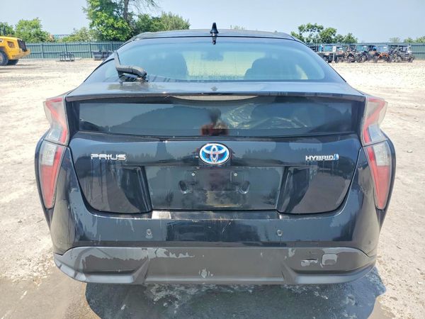 2016 TOYOTA PRIUS