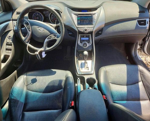 2013 HYUNDAI ELANTRA