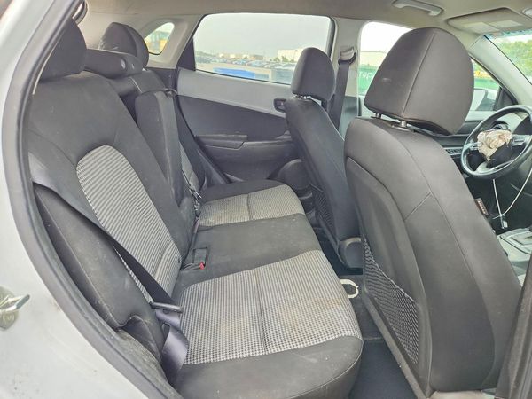 2019 HYUNDAI KONA SEL